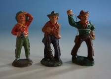 RS0921-147: 3 Masse Figuren